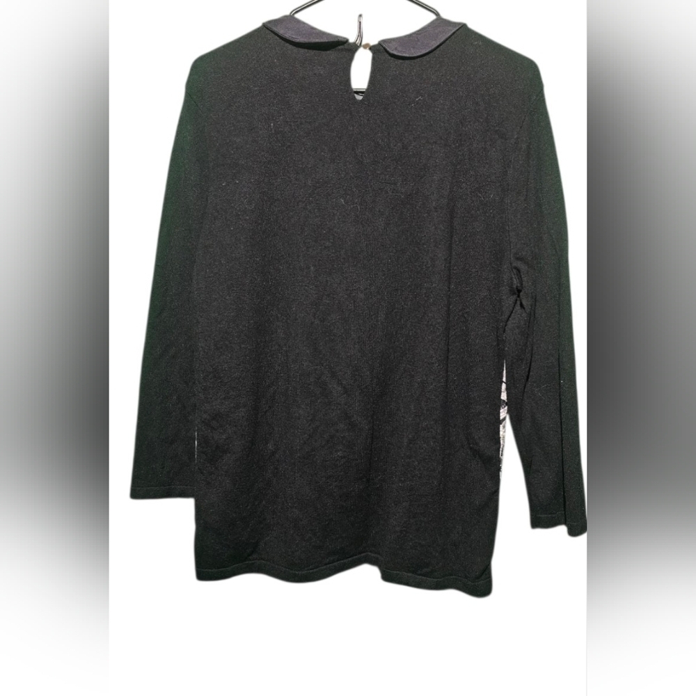 J. McLaughlin EUC Elegant Black and Gray Paisley Women's Top XL PTP 22 - Picture 2 of 4